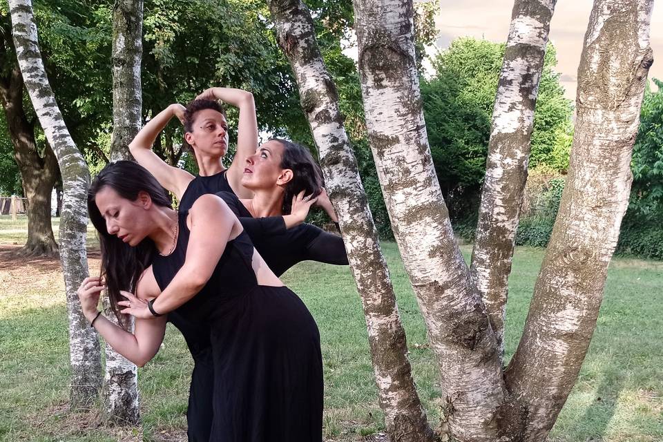 Tràdere Danza EtnoContemporanea