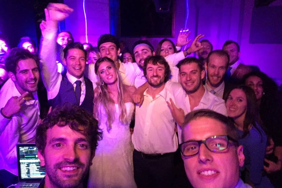 Selfie con gli sposi