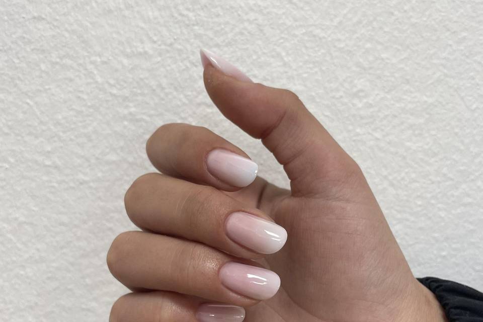 Betty Nail Tech