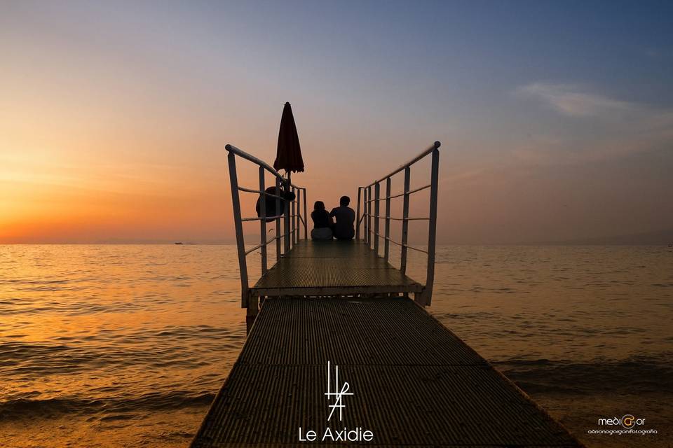 Pontile al tramonto