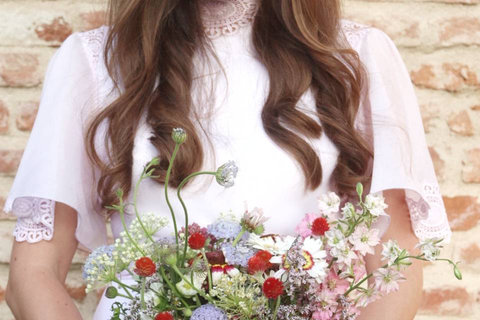 Bouquet con fiori di campo