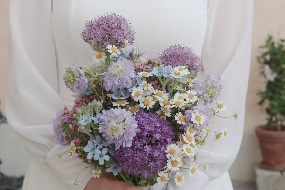 Bouquet con fiore dell'aglio