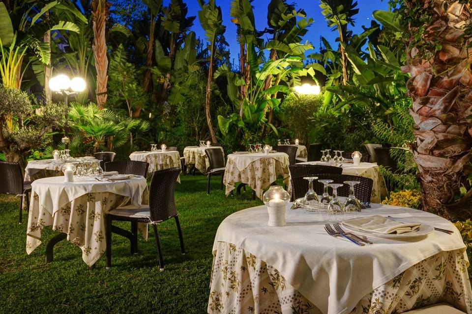 Dinner on the tropical garden