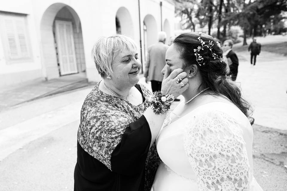 Sposa commossahttps://cdn0.mat