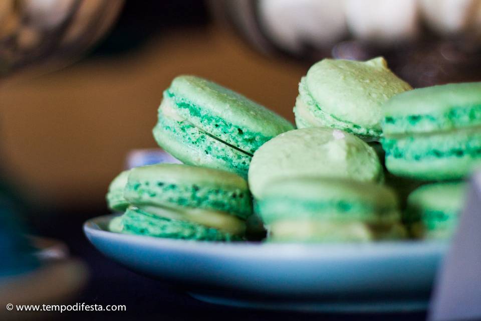 Sweet table macarons