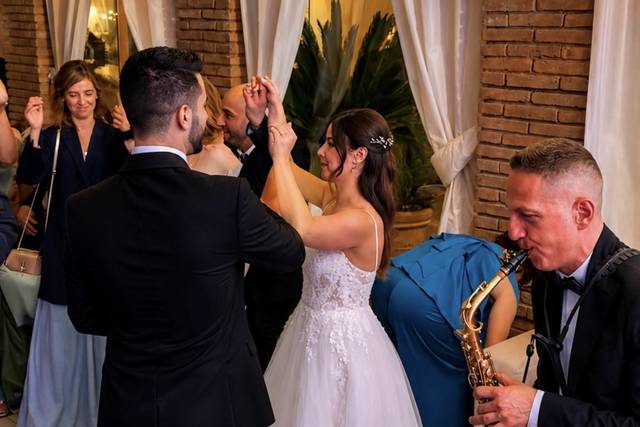 Live Sax