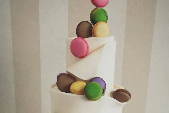 Macarons cake