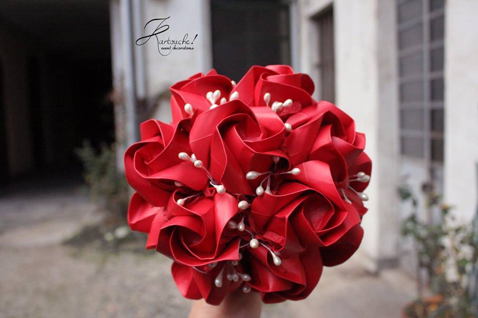 Bouquet rose rosse perline