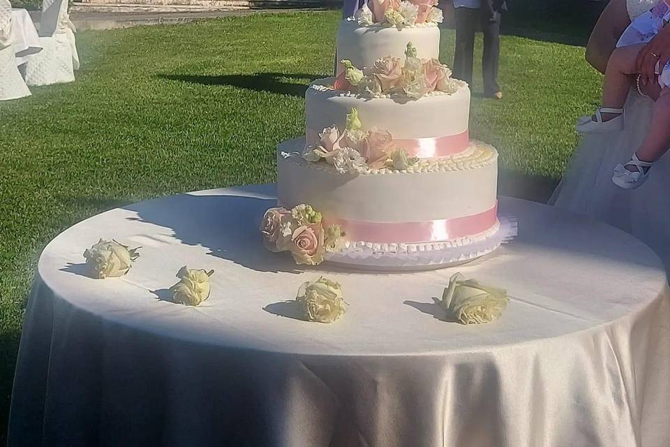 Decorazione fiori per torta