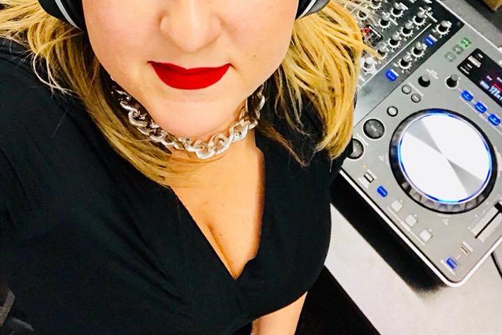 DJ Lili Bloom