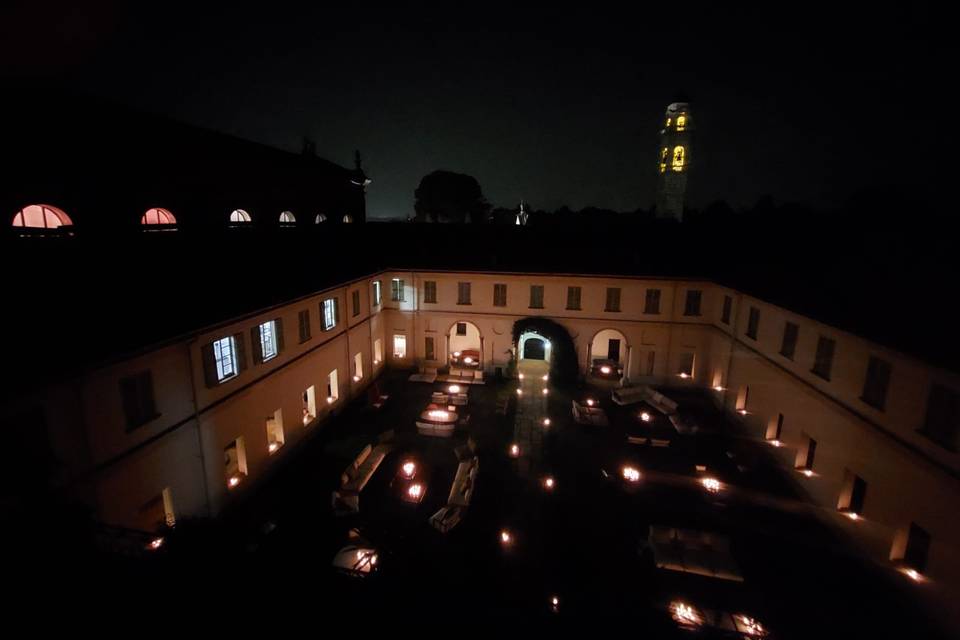 Chiostro notturno