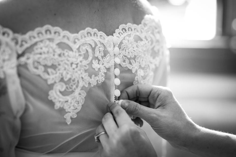 Vestizione sposa