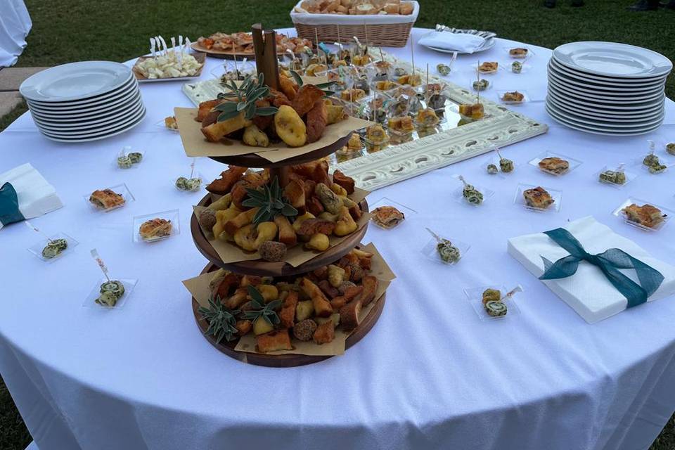 Buffet in giardino