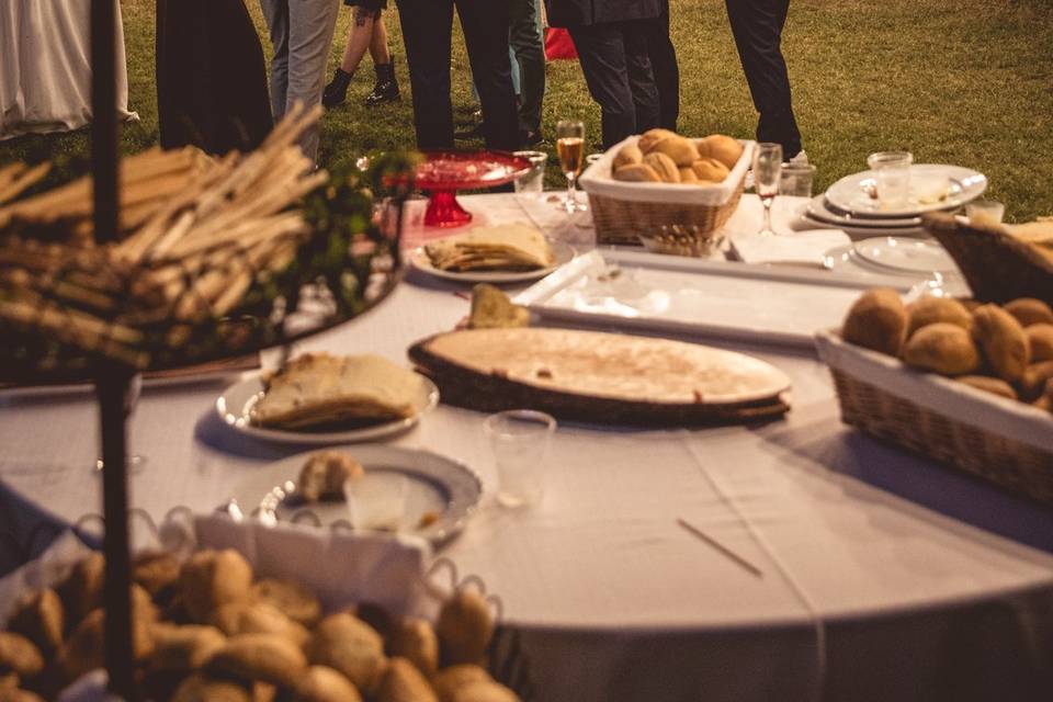 Buffet in giardino