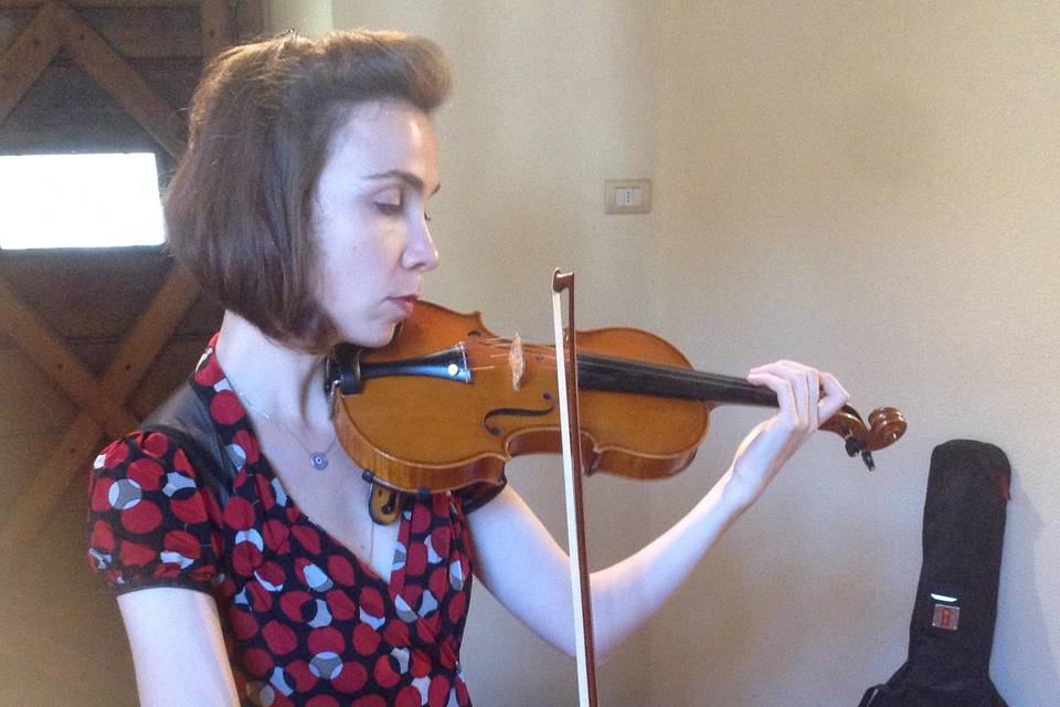 Elena, violinista