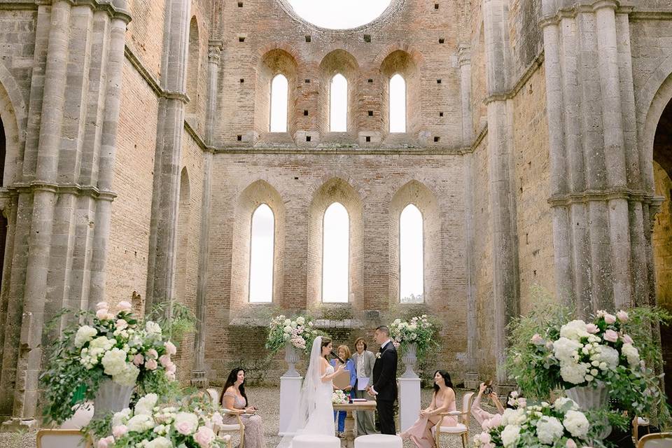 Cerimonia a San Galgano
