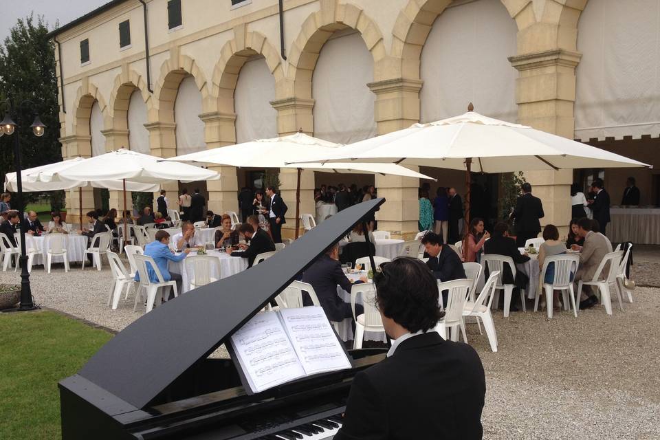 Pianoforte bianco