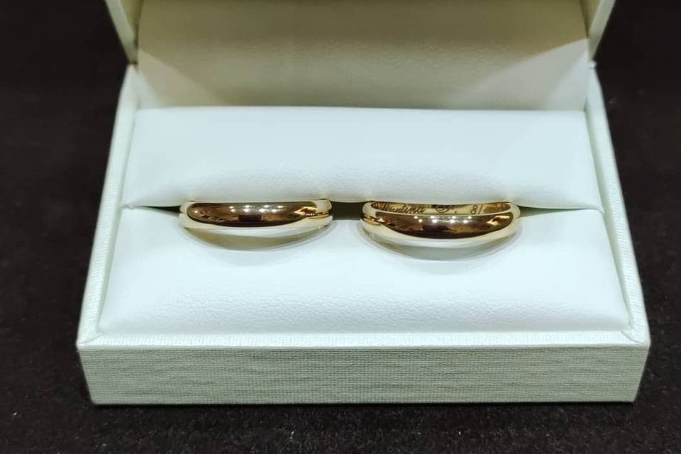 Fedi Unoaerre in oro 18 kt