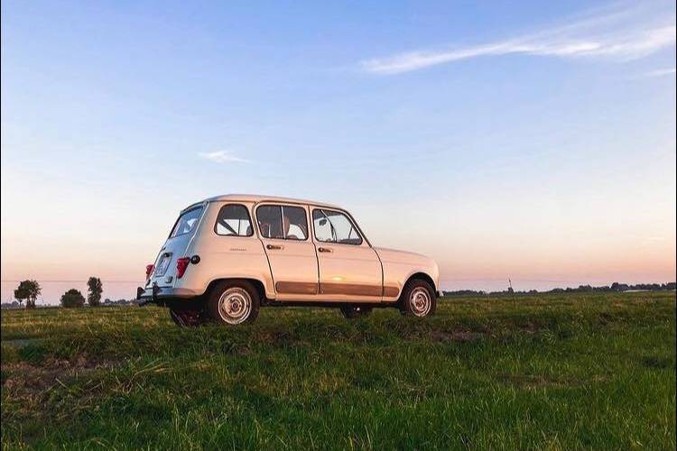 Renault 4