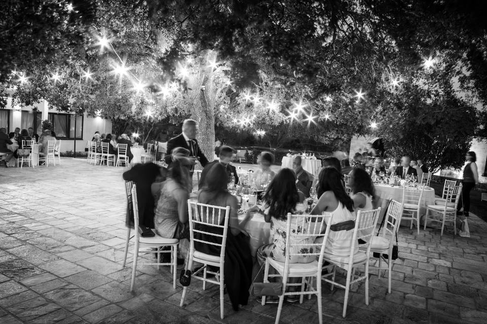 Cena sotto la Grande Quercia