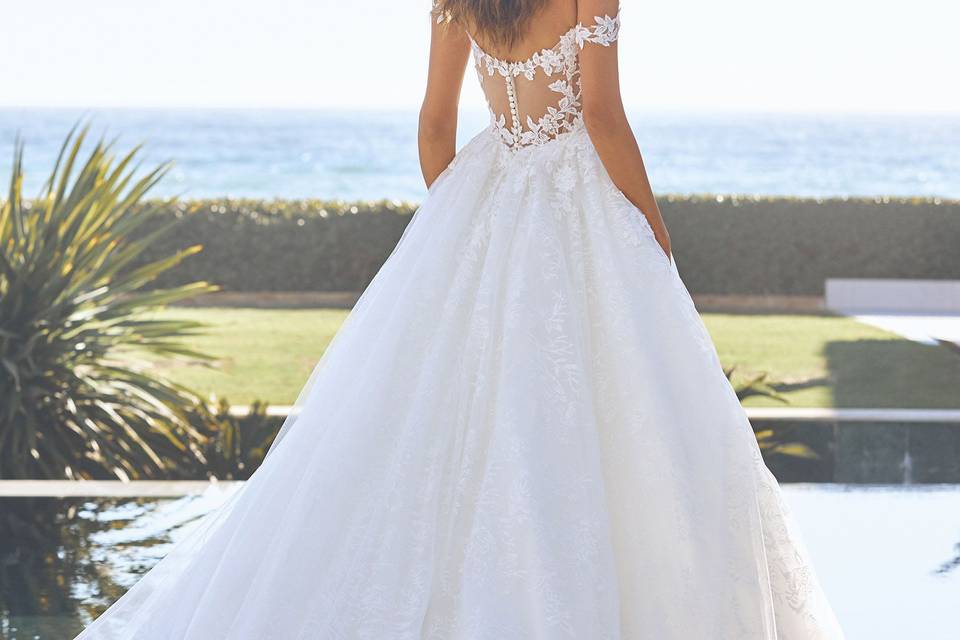 Pronovias