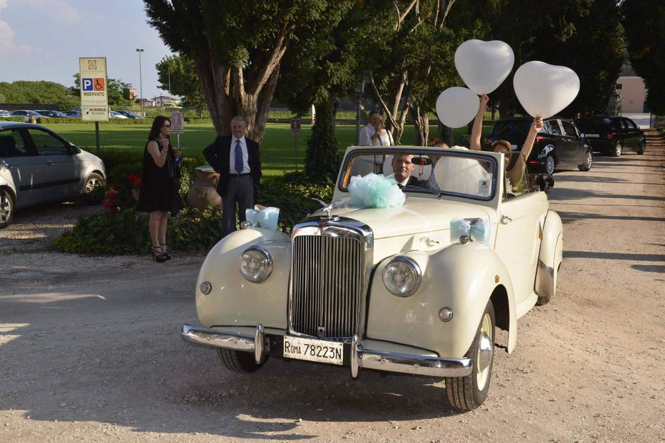 Alvis Ta 21 cabrio bianco