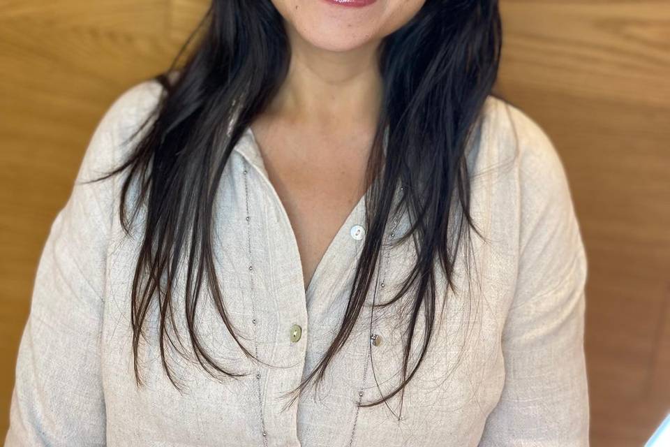 Trucco con toni violacei