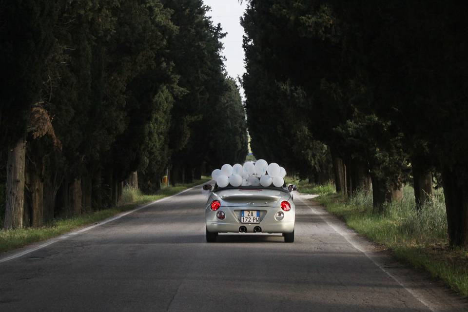 L'auto degli sposi