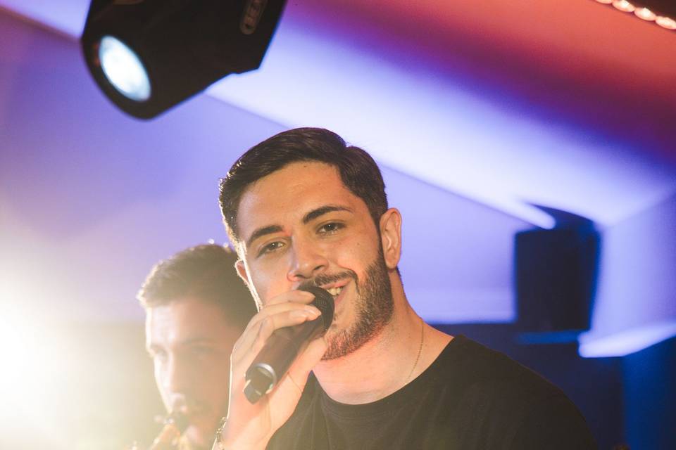Show Live