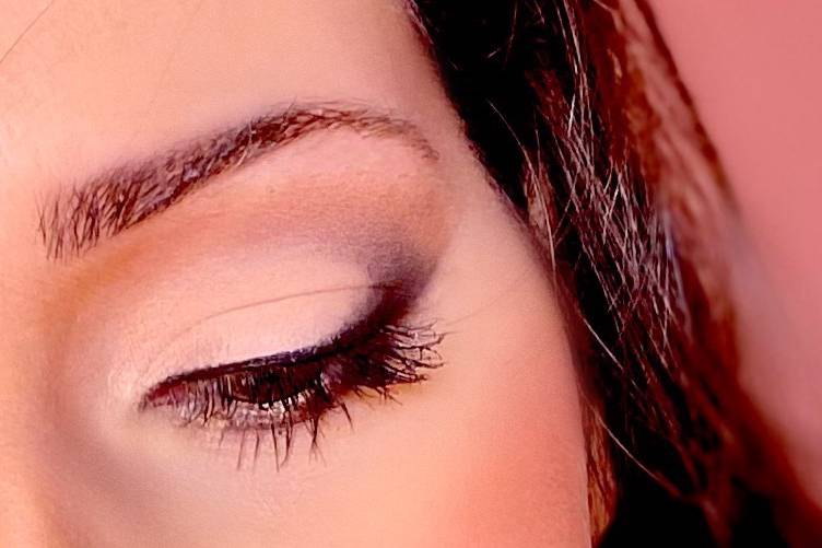 Smokey eyes marrone