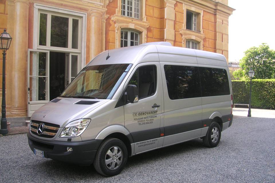 Minibus Mercedes 8 posti