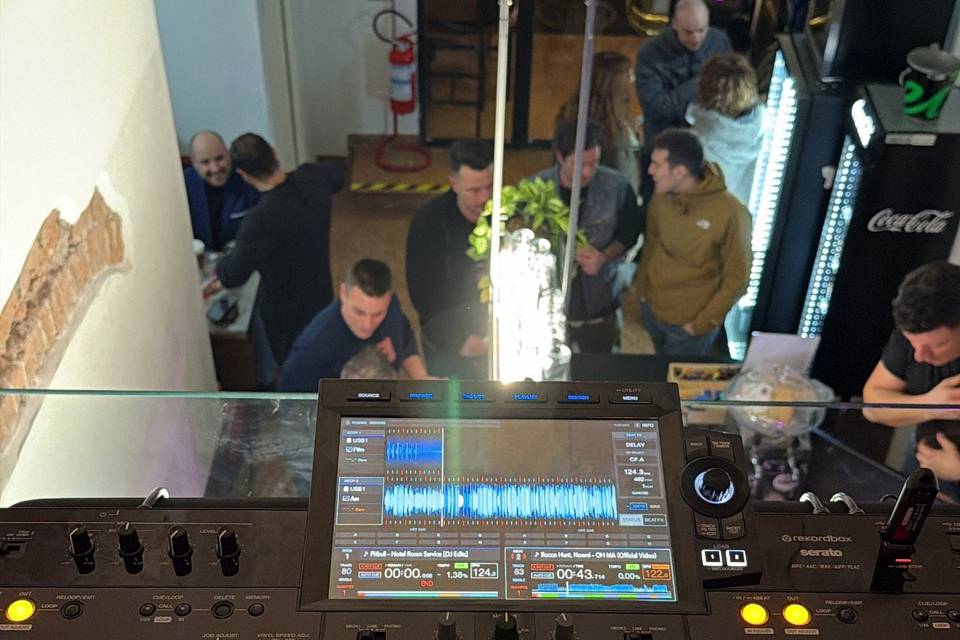Martini Night🎧