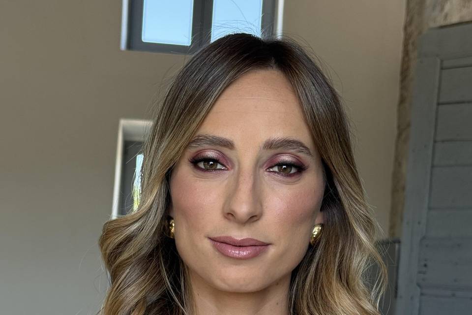Make-up testimone