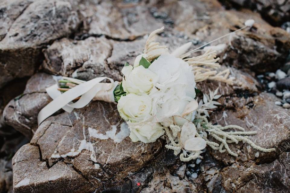 Shooting beach wedding