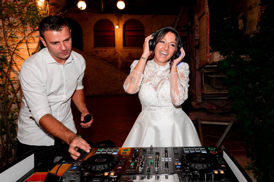 La sposa DJ