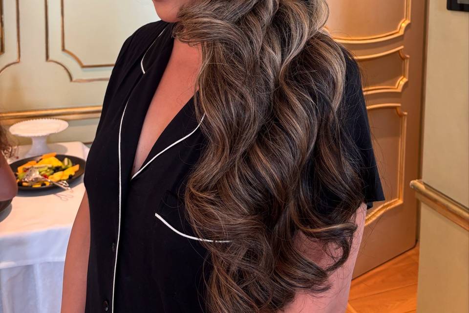 Hollywood waves
