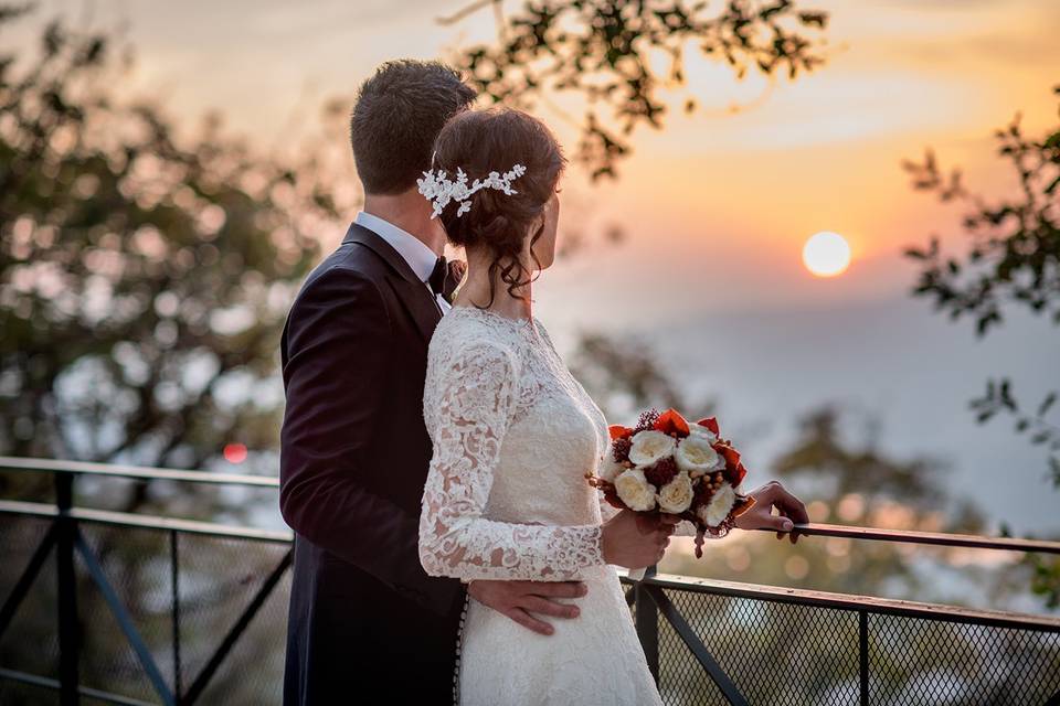 Tramonto sul lago di como