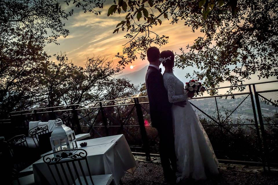 Tramonto sul lago di como