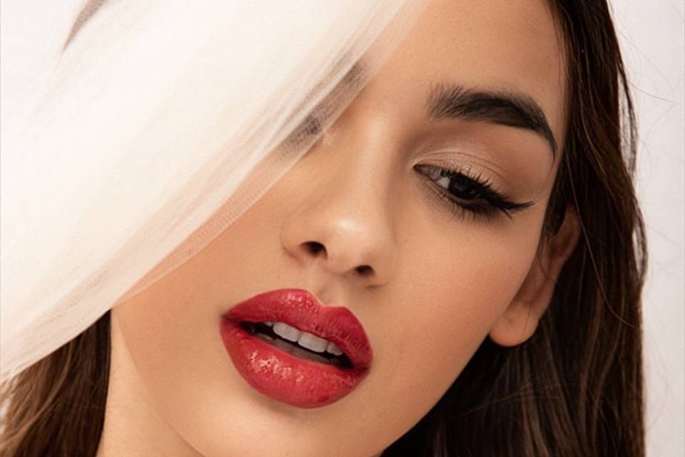Trucco-sposa-red-lip-glow-roma
