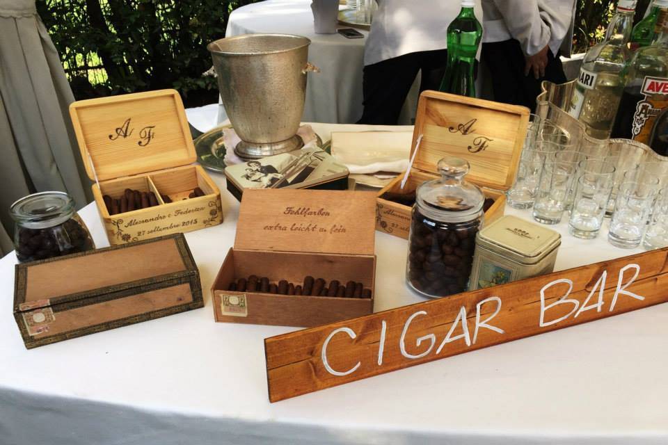 Cigar bar