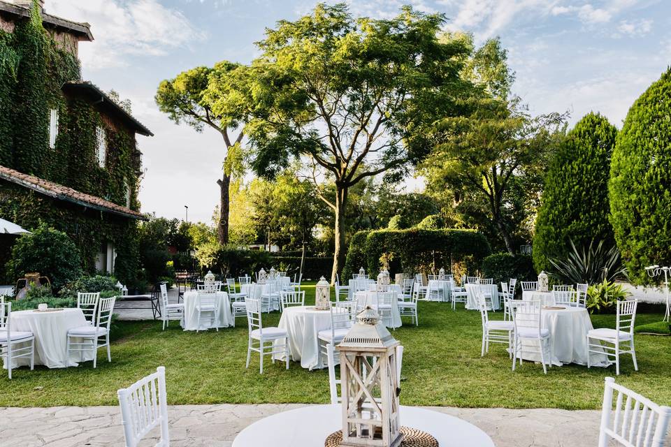 L'aperitivo in giardino