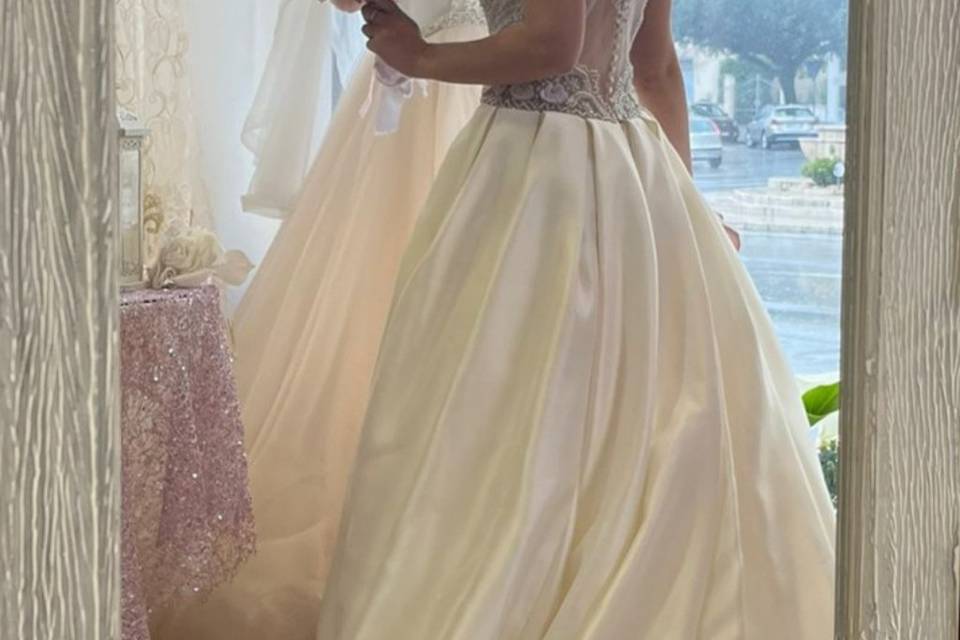 Abito da sposa elaborato