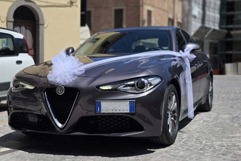 Giulia addobbata