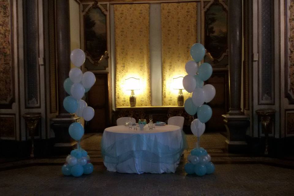 Ciuffi di palloncini tav.sposi