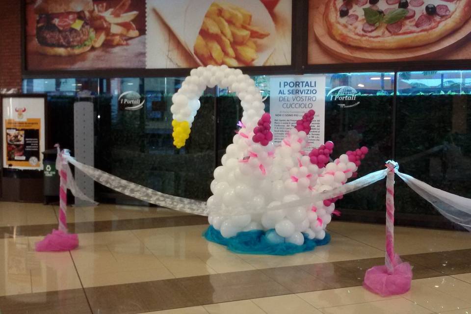 Cigno di palloncini