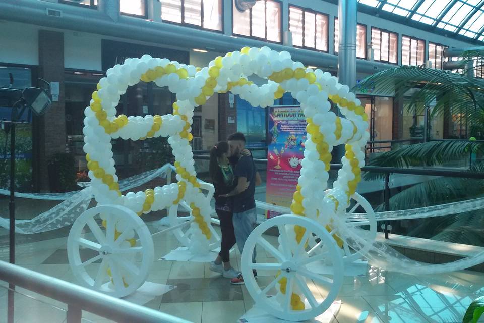 Carrozza di palloncini