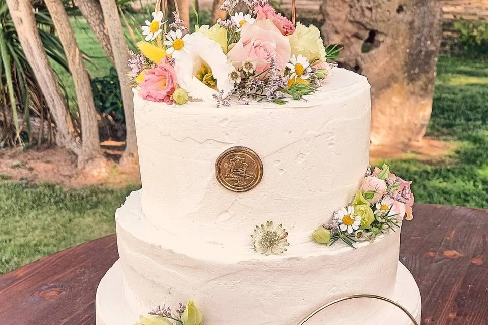 Vegan wedding cake