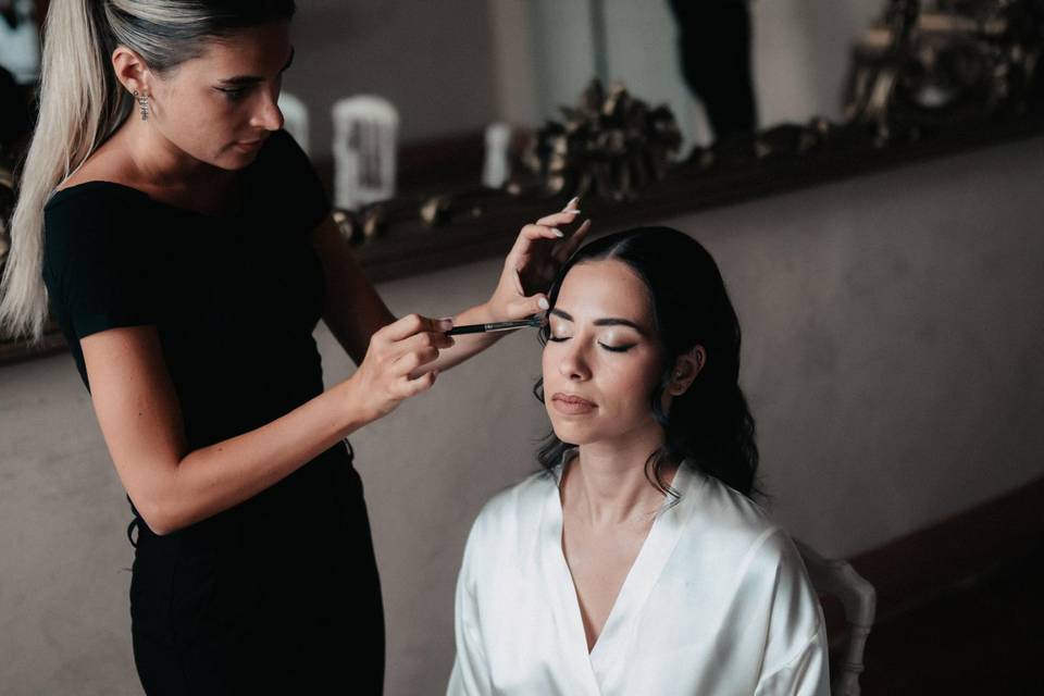Hair & MakeUp
