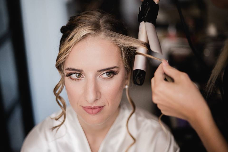 Hair & MakeUp