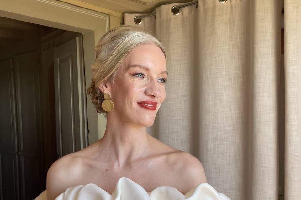 Hair & MakeUp
